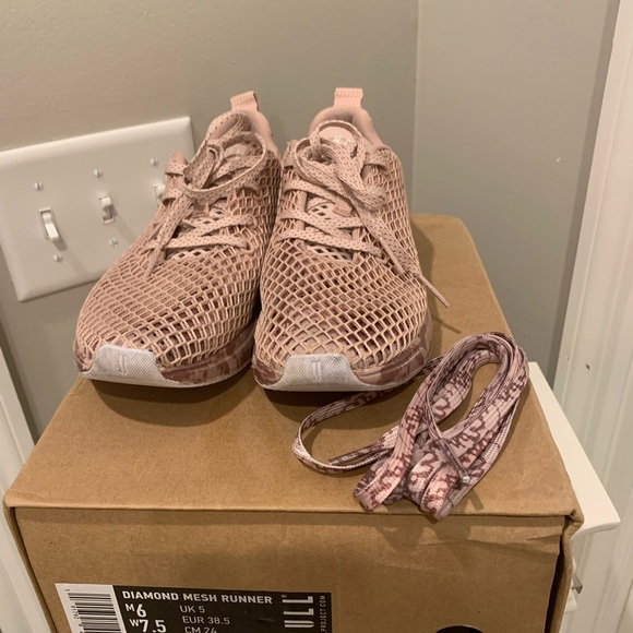 NOBULL womens diamond mesh runner dusty rose tie dye 7.5 - Picture 2 of 5